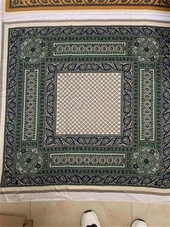 Handgemaakte gezeefdrukte zijden satijnen sjaal